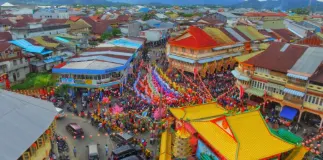 Pesta rakyat, karnaval budaya, pagelaran seni, dan Singkawang Night Run menjadi bagian dari rangkaian peringatan Hari Jadi ke-25 Kota Singkawang pada Oktober 2026.