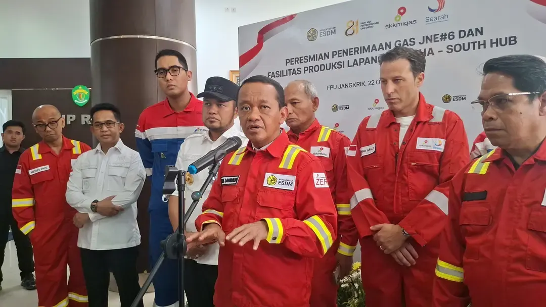 Menteri Koordinator Bidang Hilirisasi dan Transisi Energi Bahlil Lahadalia meresmikan operasional sumur gas Jangkrik North East-6 dan fasilitas produksi Lapangan Maha South Hub.