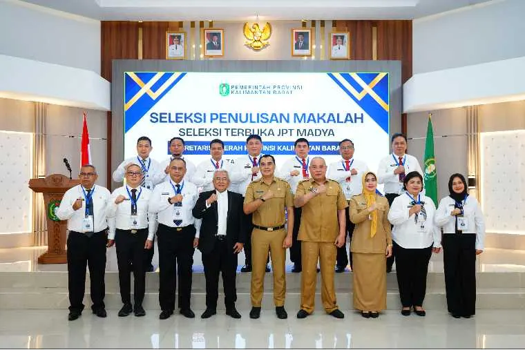 Sebanyak 12 peserta yang dinyatakan lolos seleksi administrasi mulai mengikuti tahapan seleksi terbuka Jabatan Pimpinan Tinggi (JPT) Madya Sekretaris Daerah Provinsi Kalimantan Barat