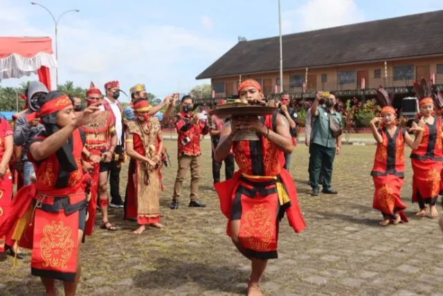 Naik Dango Dayak Kanayatn Meriah, Ratusan Stan UMKM Ramaikan Festival