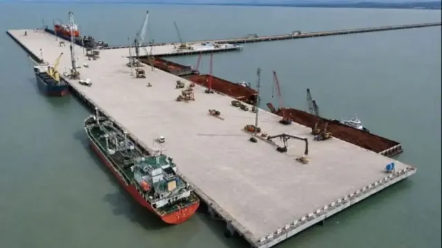 Aktivitas Bongkar Muat Pelabuhan Kijing Melonjak, Pelindo Tambah Peralatan Operasional